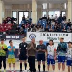 denis alibec vedeta de la farul constanta prezent la turneul local al ligii liceelor la futsal playerfy video 69e23c12524ae