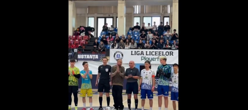 denis alibec vedeta de la farul constanta prezent la turneul local al ligii liceelor la futsal playerfy video 69e23c12524ae