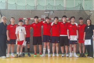 echipa scolii gimnaziale nr 12 bp hasdeu pe locul 4 la faza de zona galerie foto 69ecfcd131363