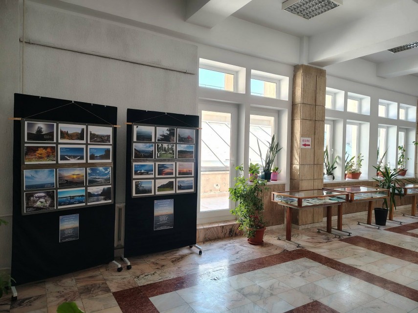 expozitia rasarit pe mare un dialog intre haiku si fotografie la biblioteca judeteana constanta 69d149dbaa198