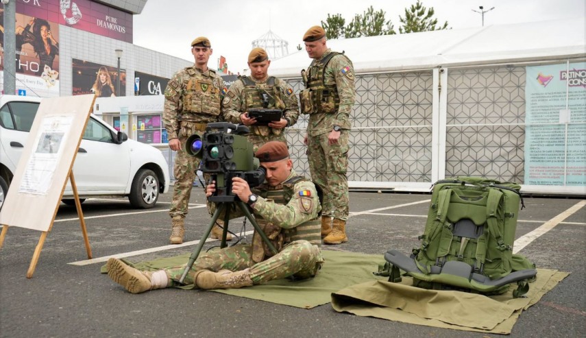 expozitie de tehnica militara organizata la vivo mall constanta de ziua fortelor terestre 69e3c285e70f5