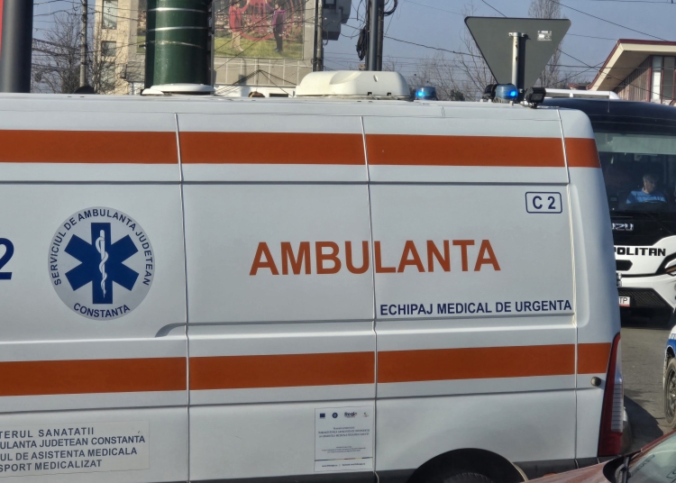 filmul evenimentelor in cazul femeii care s a aruncat din ambulanta de la telefonul fiului la deces 69ee996912733