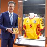 gheorghe popescu actionarul majoritar de la fcv farul constanta a lansat jocul capitanul galerie foto 69ce2176bf5ea