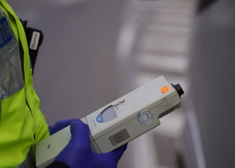 inconstientii care ne pun in pericol pe sosele beti sau fara permis la volan 69dcc93a8e967