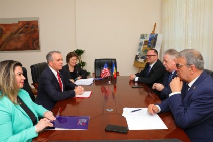 intalnire intre primarul municipiului constanta si ambasadorul sua in romania la universitatea ovidius din constanta 69ce3749c6cc0