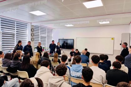 lectie de viata dura la liceul din murfatlar detinuti de la poarta alba le au vorbit elevilor despre infernul drogurilor 69e23c8b8387a