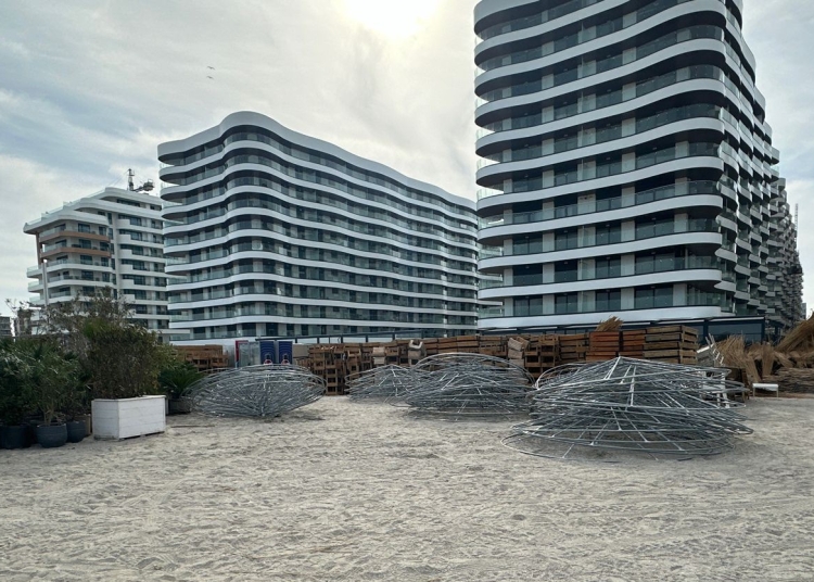 legea aplicata pe litoral sanctiuni evacuari si amenzi de 20 000 lei pentru amenajari ilegale de plaja la navodari 69d9848017315