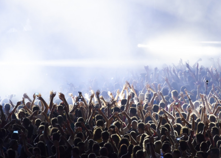 mamaia devine capitala distractiei de 1 mai 2026 ghidul festivalurilor si petrecerilor