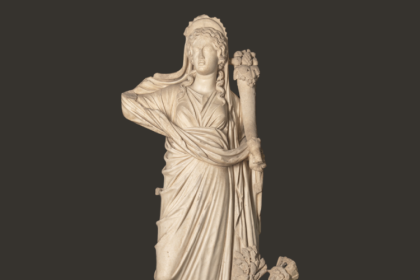 minac detalii despre micul zeu misterios reprezentat in ansamblul statuar fortuna cu pontos protectori ai tomisului antic 69ce1789b0d3c