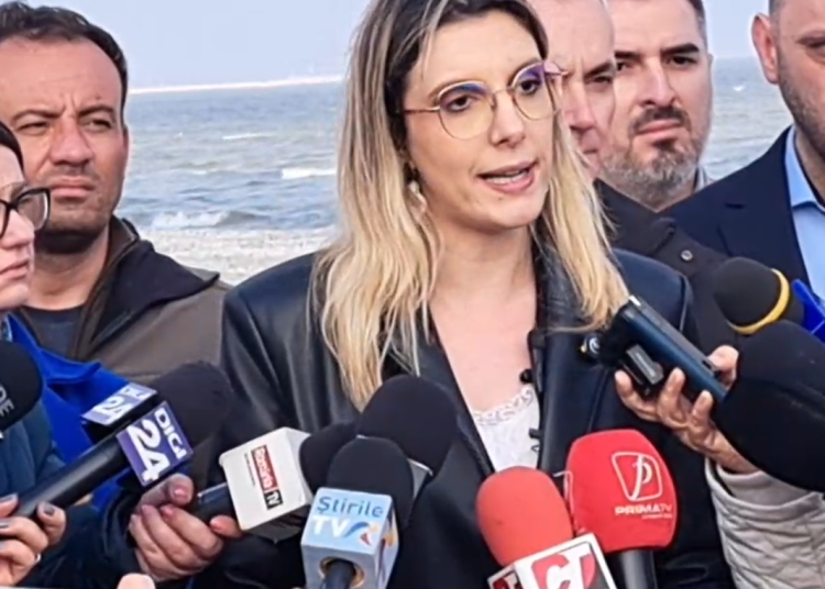 ministrul mediului diana buzoianu il da pe fostul guvernator al deltei pe mana dna 69e3bec695290