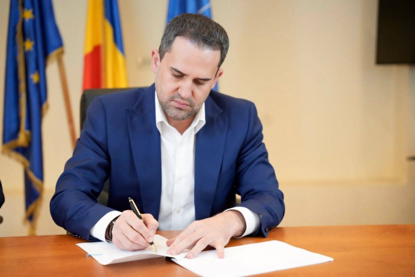 ministrul transporturilor anunta contracte de finantare pentru sri sts si spp in vederea achizitiei de vehicule electrice 69d7da8a84911