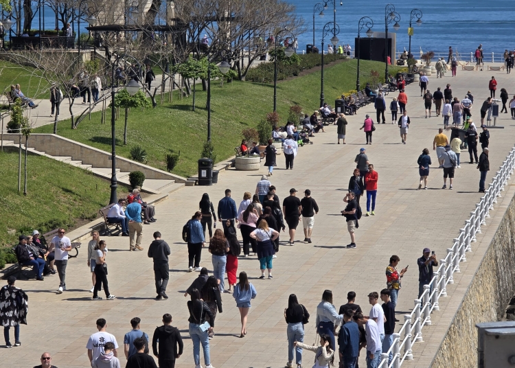 minivacanta de rusalii 2026 cate zile libere au angajatii si elevii 69ec781a580a7