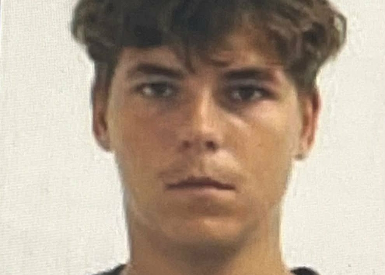 minor dat disparut daca il vedeti sunati la politie 69dcb4226f7cb