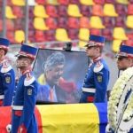 mircea lucescu omagiat la arena nationala cozi de oameni si mesaje de adio din sport si politica 69d79178bb367