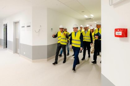 nicusor dan de ziua mondiala a sanatatii omagiu pentru personalul medical si avertisment privind dezinformarea in domeniul sanitar 69d53477c9532