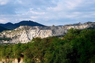 o concesiune pe 49 de ani resusciteaza afacerea cu diatomit a constanteanului stere bajdu 69cfd2766d2fe