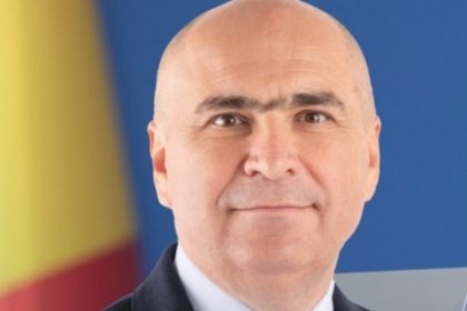 premierul ilie bolojan ne aflam in ajunul pesahului o sarbatoare care vorbeste despre libertate si despre puterea de a merge mai departe 69cd58fe2a589