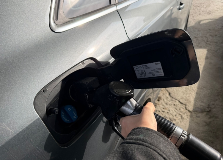 preturile scad masiv la pompa cat costa litrul de benzina si motorina 69e085778c87c