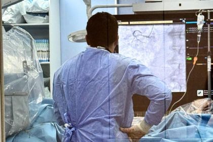 prima zi de paste in spitalul judetean inima unui batran de 93 de ani bate din nou cu ajutorul unui stimulator cardiac temporar 69dc0f5351c91