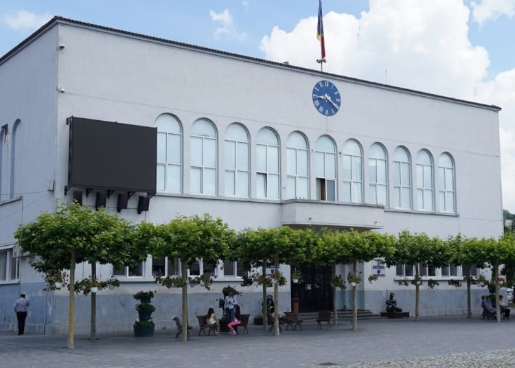 primaria cernavoda a inceput distribuirea tichetelor sociale pentru sarbatorile de paste 69d4d971710de