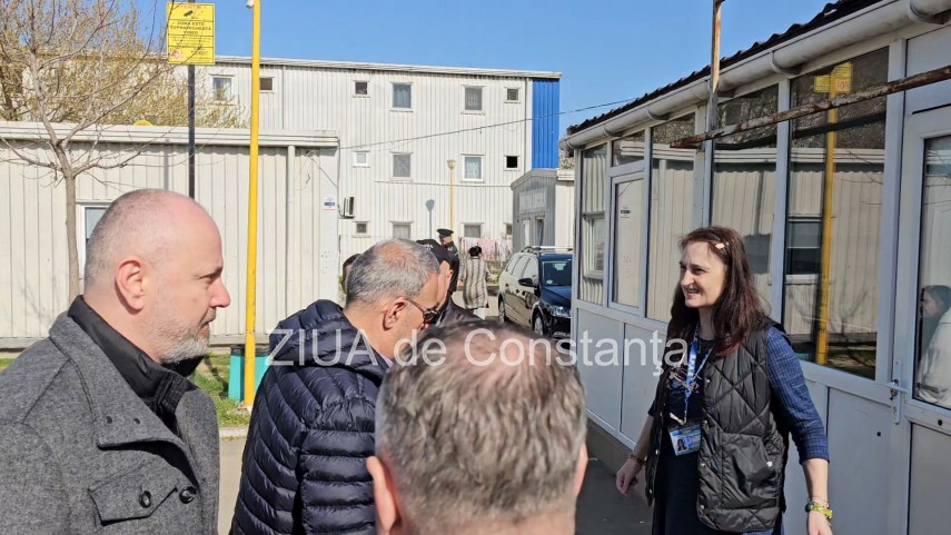 primarul vergil chitac prezent in cartierul henri coanda dupa incendiul de amploare de seara trecuta 69df3aa42798f