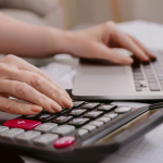 reparatia morala in conflictele de munca de ce salariile restante nu mai sunt suficiente dupa o concediere abuziva 69dba5db52163