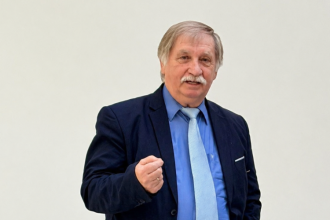 scriitorul nicolae baciut reactie vehementa in cazul de la iasi demolarea bustului lui octavian goga este un atentat la istoria nationala 69f1e83f5d210