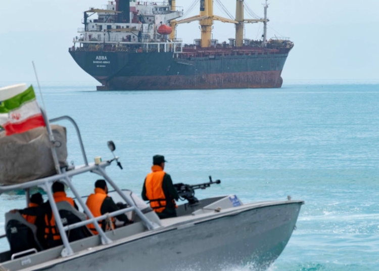 stramtoarea ormuz a fost redeschisa primele nave care au trecut dupa anuntarea armistitiului intre sua si iran 69d65554d531b