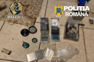 trei persoane retinute de diicot pentru trafic de droguri de risc si vanzare catre minori in bucuresti si ilfov 69f2388a6e210
