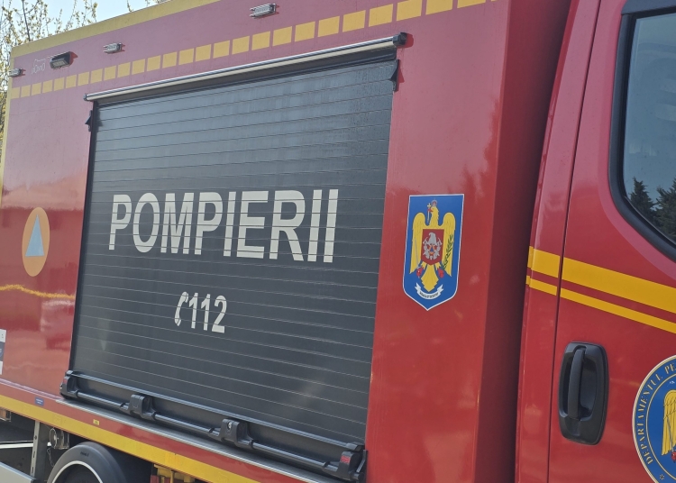 un autoturism a luat foc pe strada soveja langa lidl o femeie a facut atac de panica 69e8838d27d5a