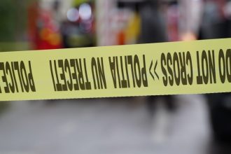 un tanar de 18 ani a fost retinut dupa ce a atacat un barbat cu cutitul in ziua de paste 69ddf0873a9a5