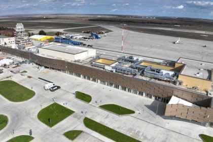 vesti bune de la aeroportul international mihail kogalniceanu constanta roma mai aproape de constanteni 69e5e7e6e45c1