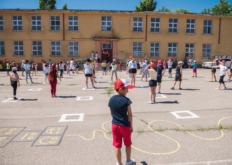 victorie definitiva pentru scoala 10 din constanta planul municipalitatii de a o desfiinta ca entitate juridica a fost blocat 69efd5d21215d