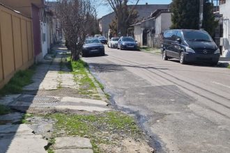 video foto piata chiliei din constanta intre asfaltari recente si trotuare inca degradate 69dd6b5e28b96