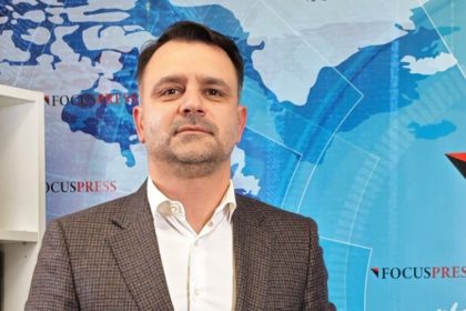 video marian crusoveanu despre sala polivalenta ministrul dezvoltarii ne a asigurat ca finantarea nu mai este o problema si ca la 1 iunie 2027 acest proiect o sa fie finalizat 69ce5dce63d34