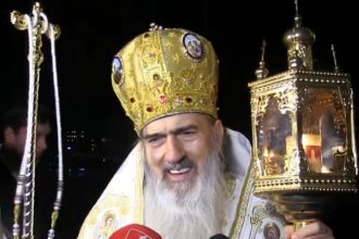 video mesajul ips teodosie de sarbatoarea pastelui sa ne bucuram si in anul acesta si sa alungam toata frica daca a venit lumina suntem cu dumnezeu 69db3b4e175e8