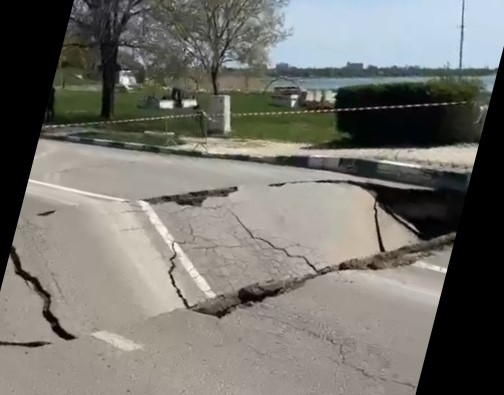 video s a surpat soseaua in techirghiol chiar in centru traficul rutier a fost sistat 69eb9de4591c6