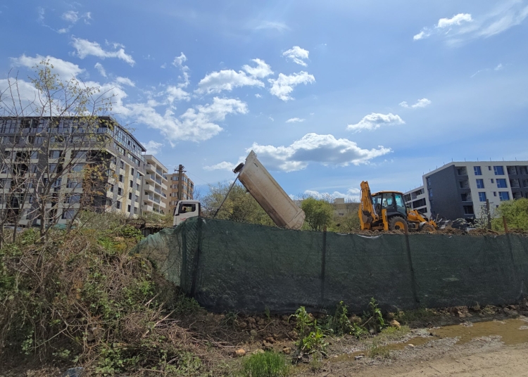 video teren public din campus transformat in groapa de deseuri semnal de alarma tras de un constantean 69f146fb1f7cd