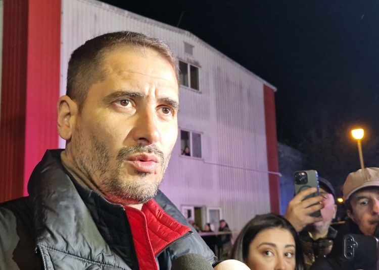 video viceprimarul costin rasauteanu toate persoanele afectate de incendiul din henri coanda au fost relocate 69df17d6c4c11