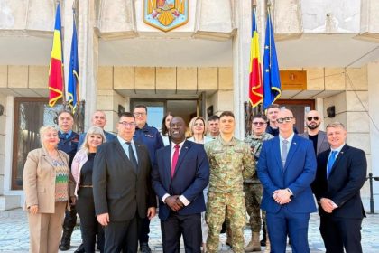 vizita a unei delegatii mixte romano americane la prefectura constanta 69d39c31a5244